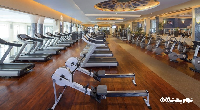 نمایی از سالن بدنسازی هتل